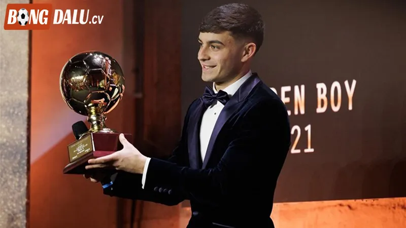 Tiền Vệ Pedri – “Phù Thủy” Mới Của Bóng Đá Tây Ban Nha