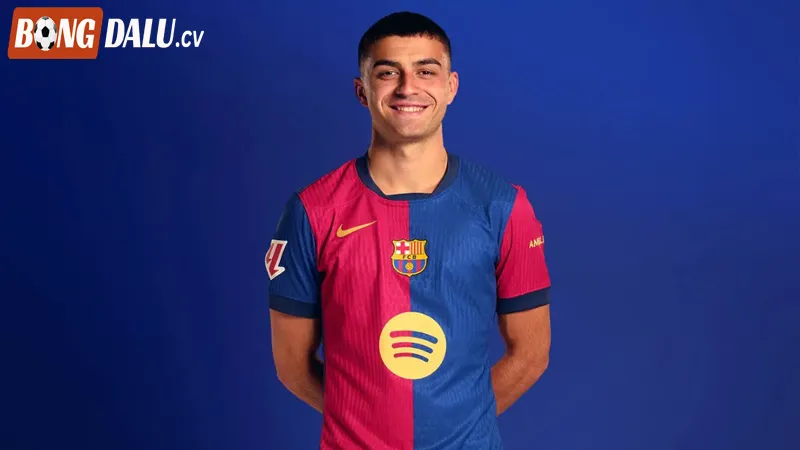  Pedri là ai? Đang chơi ở đội bóng nào?