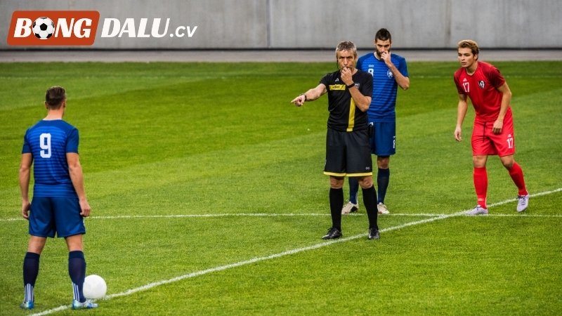 Lý do vì sao nên chơi kèo giao bóng trước